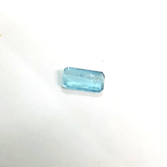 Paraiba blue tourmaline gemstone crystal - Picture 1 of 5